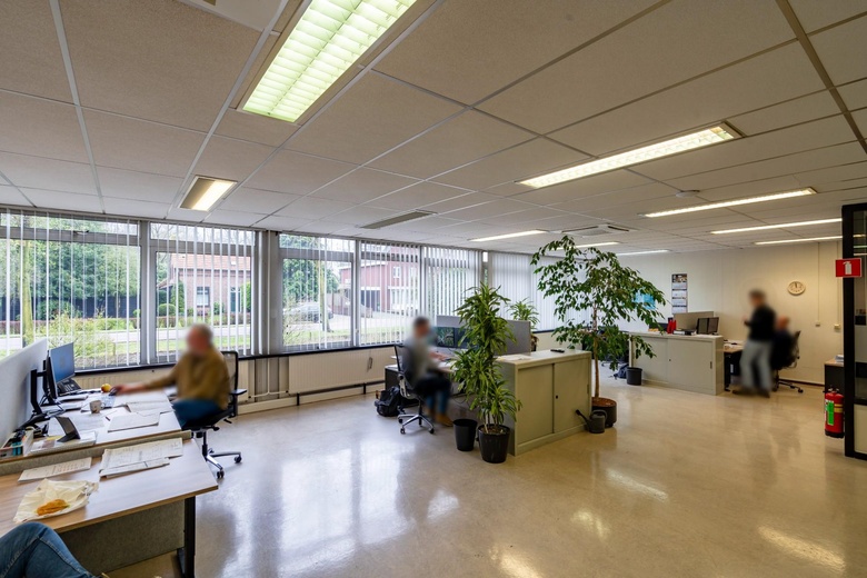 BedrijfsruimteaanMaasheseweg 77<br/> inVenray BedrijfsruimteaanMaasheseweg 77<br/> inVenray