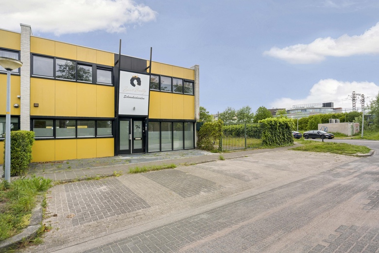 BedrijfsruimteaanOperetteweg 74<br/> inAlmere