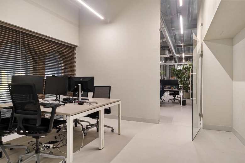 KantoorruimteaanOerkapkade 1 B<br/> inHaarlem