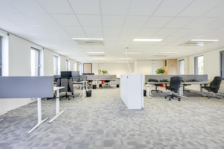 KantoorruimteaanHet Spoor 94<br/> inHouten KantoorruimteaanHet Spoor 94<br/> inHouten