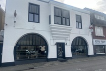 Bekijk foto 1 van eenheid 1 aan de Herenstraat 1 in Bussum