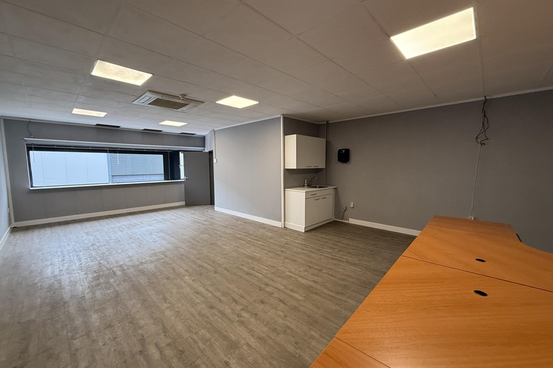 BedrijfsruimteaanDriemanssteeweg 610<br/> inRotterdam