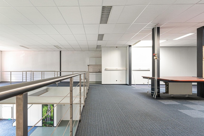 BedrijfsruimteaanEuromarkt 129<br/> inAlphen aan den Rijn