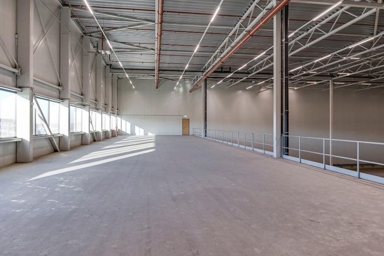 BedrijfsruimteaanChangiweg 5<br/> inRozenburg BedrijfsruimteaanChangiweg 5<br/> inRozenburg