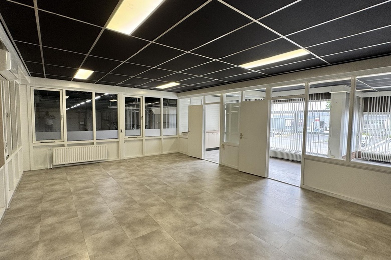 BedrijfsruimteaanDe Run 4444 - 4448<br/> inVeldhoven BedrijfsruimteaanDe Run 4444 - 4448<br/> inVeldhoven