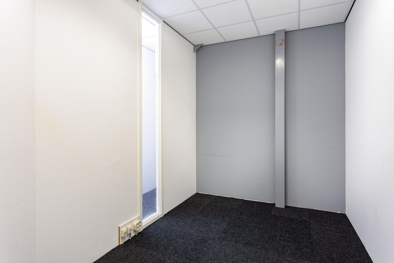 BedrijfsruimteaanTweelingenlaan 34 B<br/> inApeldoorn BedrijfsruimteaanTweelingenlaan 34 B<br/> inApeldoorn