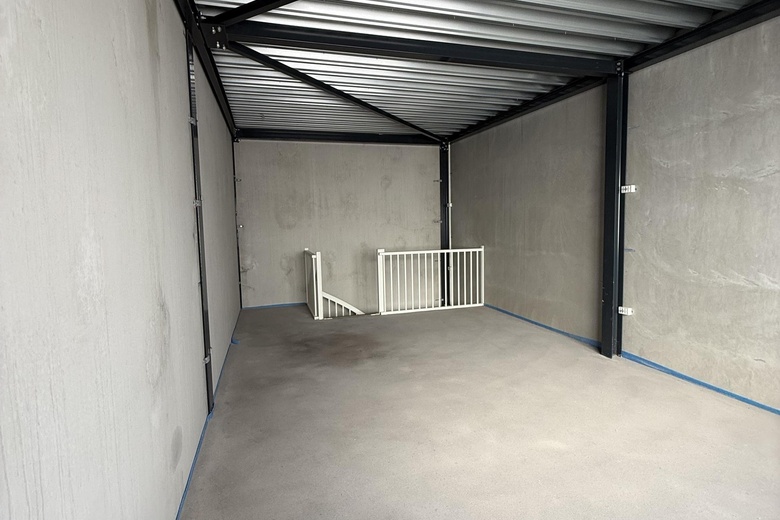 BedrijfsruimteaanHogeweyselaan 201 S<br/> inWeesp