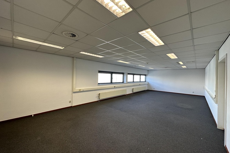 BedrijfsruimteaanKlompenmakerstraat 28 - 30<br/> inHoogvliet BedrijfsruimteaanKlompenmakerstraat 28 - 30<br/> inHoogvliet