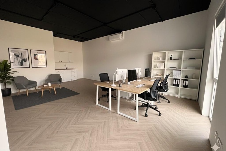 BedrijfsruimteaanPascallaan 24 P<br/> inLelystad