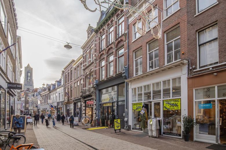 WinkelruimteaanKoningstraat 77<br/> inArnhem WinkelruimteaanKoningstraat 77<br/> inArnhem