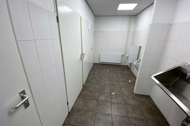 BedrijfsruimteaanHefbrugweg 16<br/> inAlmere BedrijfsruimteaanHefbrugweg 16<br/> inAlmere