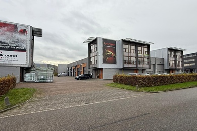 Bekijk foto 2 van Aventurijn 228