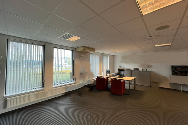 BedrijfsruimteaanTsjukemarwei 12<br/> inSint Nicolaasga