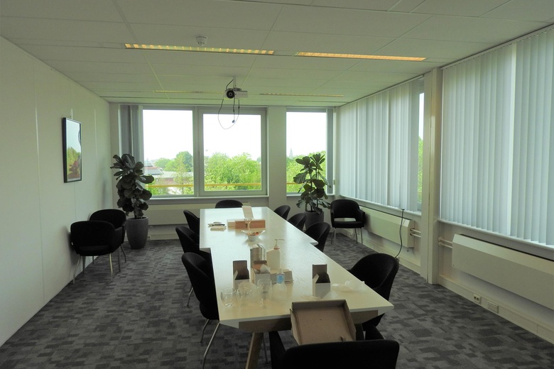 KantoorruimteaanVijzelmolenlaan 10 - 28<br/> inWoerden KantoorruimteaanVijzelmolenlaan 10 - 28<br/> inWoerden