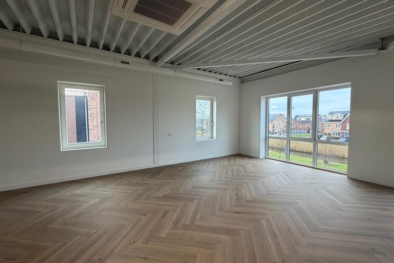 BedrijfsruimteaanVan der Waalsstraat 42<br/> inZoetermeer