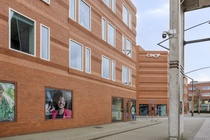 Bekijk foto 5 van Stationsplein 8