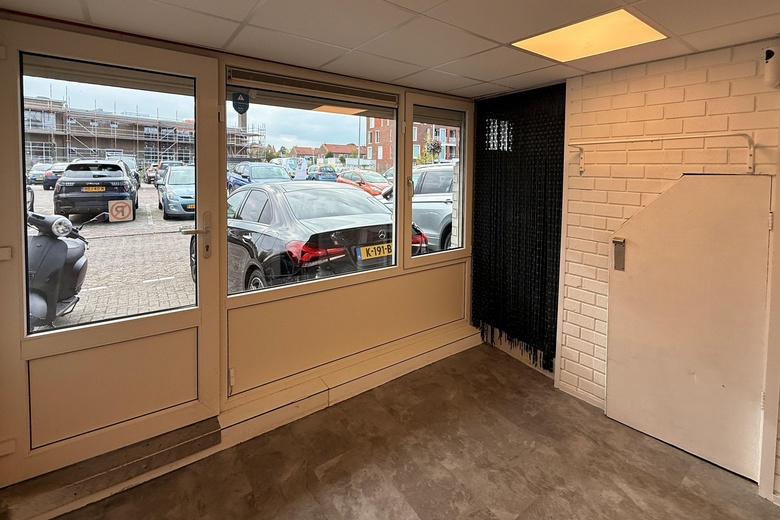 WinkelruimteaanMiddenbaan 43<br/> inBarendrecht