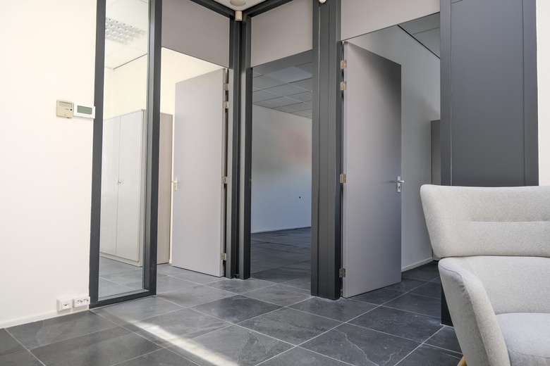Bedrijfsruimte Nieuwegein - De Liesbosch 14 B - Foto 19