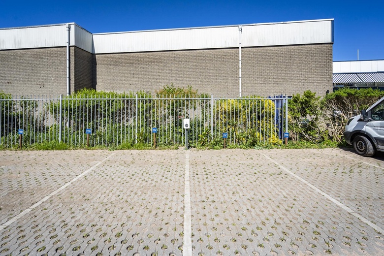 BedrijfsruimteaanHogeweyselaan 215 C<br/> inWeesp