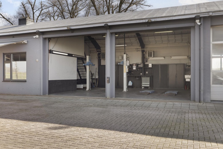 Bedrijfsruimteaande Kromme Nol 4<br/> inWijk en Aalburg Bedrijfsruimteaande Kromme Nol 4<br/> inWijk en Aalburg
