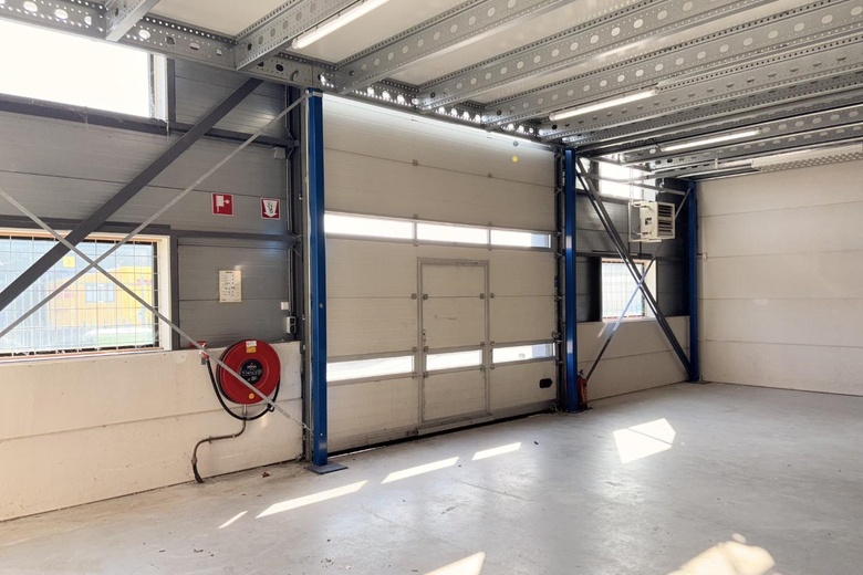 BedrijfsruimteaanHoofdveste 20 - 22<br/> inHouten