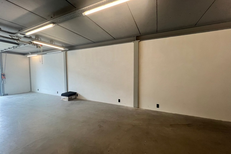 BedrijfsruimteaanSteenbakkerij 23<br/> inNieuwerkerk aan den IJssel