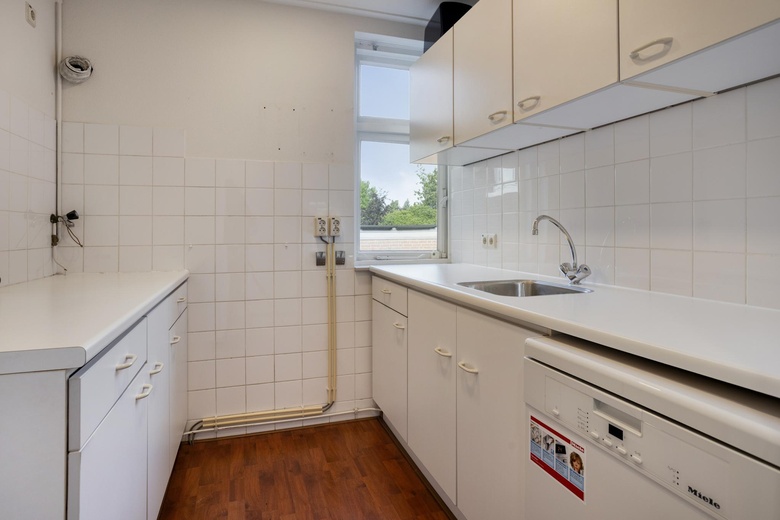 KantoorruimteaanBurgemeester van der Klokkenlaan 21 a<br/> inWaalwijk KantoorruimteaanBurgemeester van der Klokkenlaan 21 a<br/> inWaalwijk