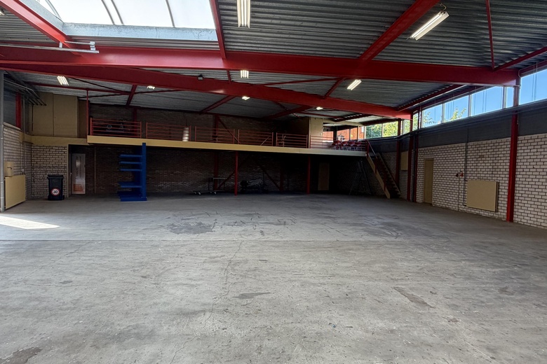 BedrijfsruimteaanBekerakker 11 B<br/> inEindhoven BedrijfsruimteaanBekerakker 11 B<br/> inEindhoven