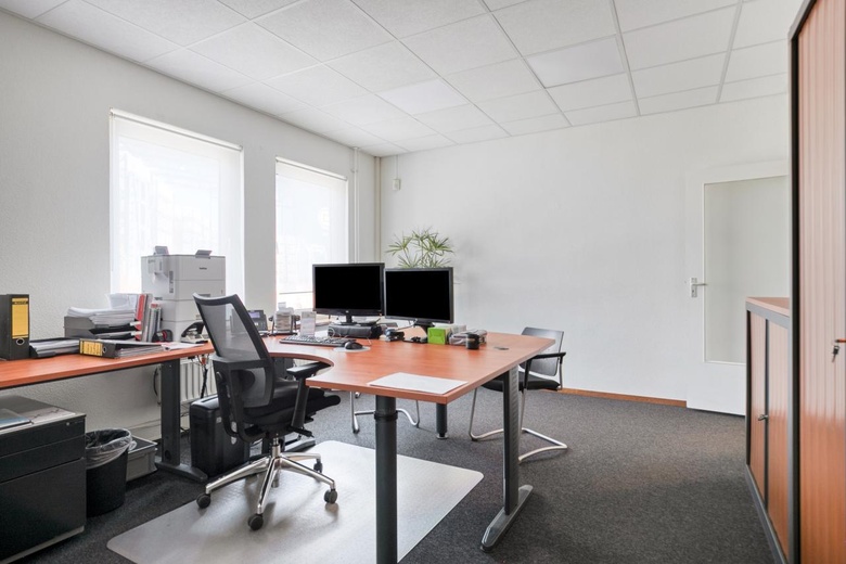 BedrijfsruimteaanNijverheidsstraat 8<br/> in's-Heer-Hendrikskinderen BedrijfsruimteaanNijverheidsstraat 8<br/> in's-Heer-Hendrikskinderen