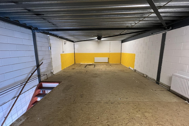 BedrijfsruimteaanPenningweg 16<br/> inZaandam BedrijfsruimteaanPenningweg 16<br/> inZaandam