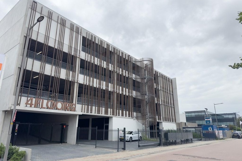 BedrijfsruimteaanIndustrieweg 69 69<br/> inBerkel en Rodenrijs