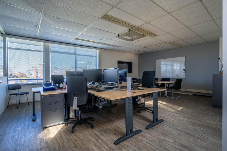 BedrijfsruimteaanBruynvisweg 2<br/> inWormer