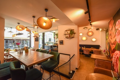 Bekijk foto 2 van Koestraat 2