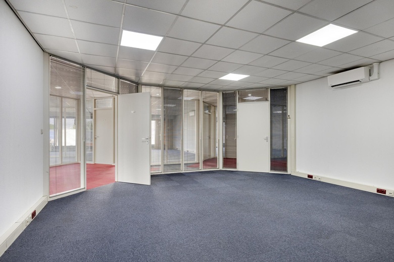 KantoorruimteaanAfrikalaan 12 A<br/> inDen Bosch KantoorruimteaanAfrikalaan 12 A<br/> inDen Bosch