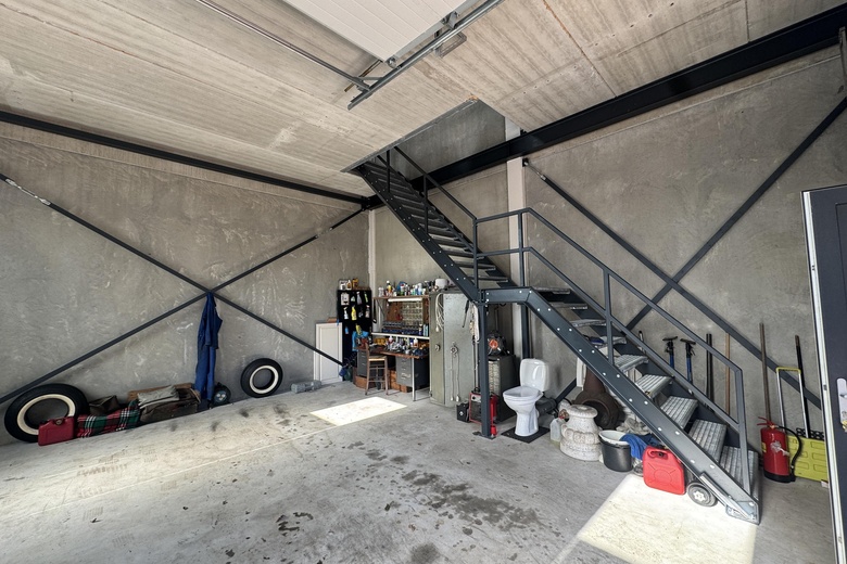 BedrijfsruimteaanDorresteinweg 72 11<br/> inSoest