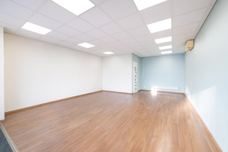 BedrijfsruimteaanForel 2 c<br/> inHellevoetsluis