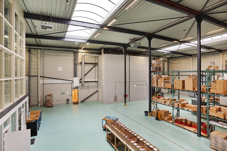 BedrijfsruimteaanAntennestraat 40<br/> inAlmere