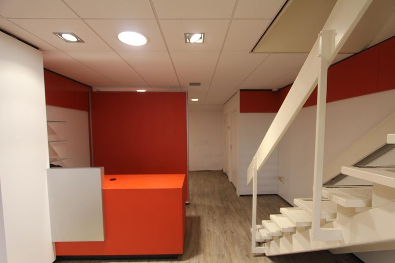 WinkelruimteaanGeneraal Cronjéstraat 104<br/> inHaarlem WinkelruimteaanGeneraal Cronjéstraat 104<br/> inHaarlem