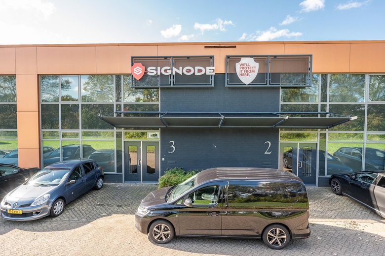 BedrijfsruimteaanHallenweg 2 - 4<br/> inBest BedrijfsruimteaanHallenweg 2 - 4<br/> inBest