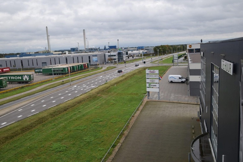 BedrijfsruimteaanMarie Curieweg 1<br/> inRoermond BedrijfsruimteaanMarie Curieweg 1<br/> inRoermond