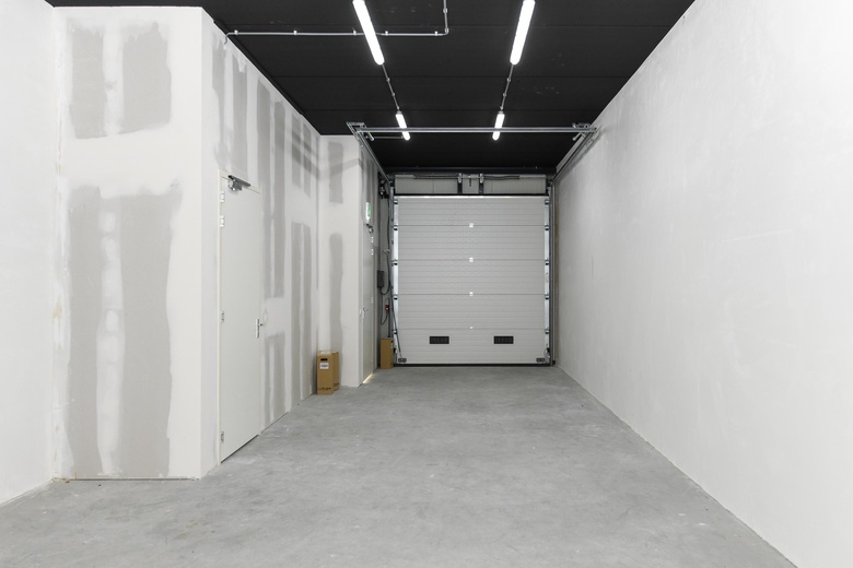 BedrijfsruimteaanEemmeerlaan 2 H<br/> inWeesp