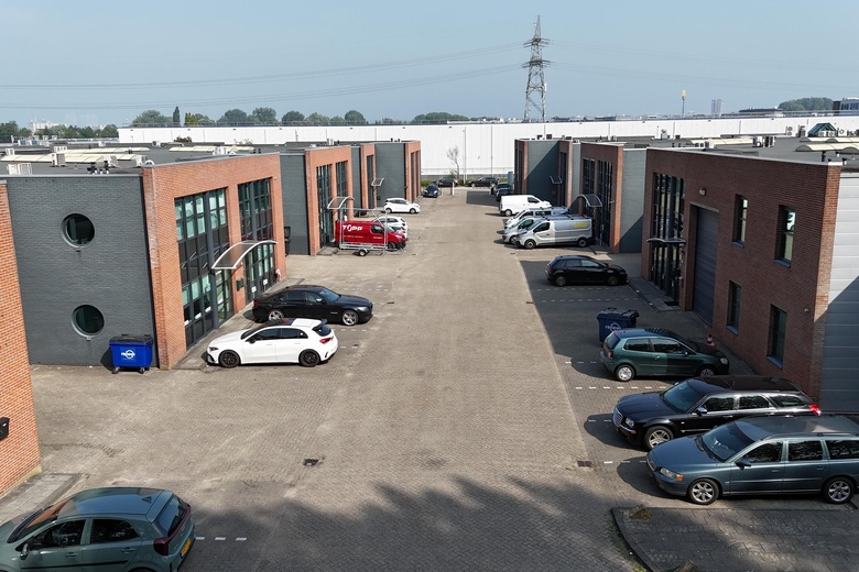 BedrijfsruimteaanZeemanstraat 53<br/> inBarendrecht BedrijfsruimteaanZeemanstraat 53<br/> inBarendrecht