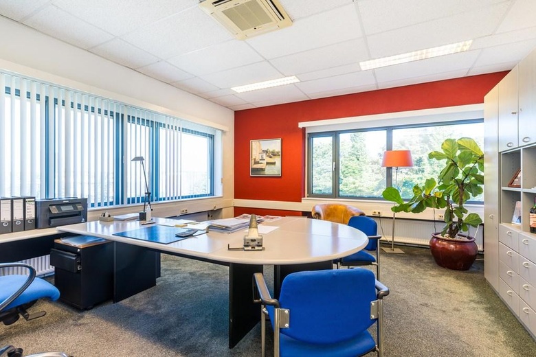KantoorruimteaanMozartlaan 3<br/> inMaassluis KantoorruimteaanMozartlaan 3<br/> inMaassluis