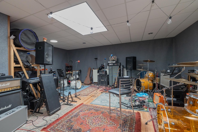 BedrijfsruimteaanAchthovenerweg 17 H<br/> inLeiderdorp