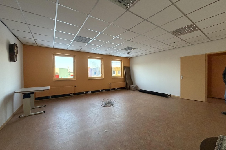 BedrijfsruimteaanNijverheidstraat 24 a<br/> inEdam
