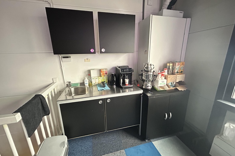 BedrijfsruimteaanKranebittenbaan 6<br/> inRotterdam