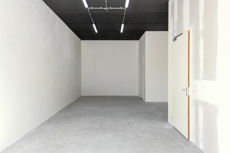 BedrijfsruimteaanEemmeerlaan 2 H<br/> inWeesp