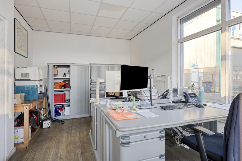 BedrijfsruimteaanSchouwslootweg 7<br/> inWaalwijk