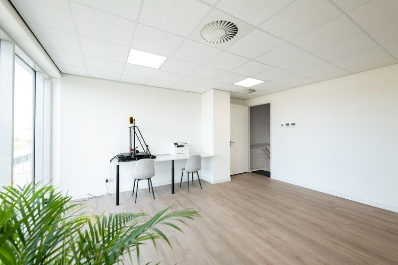 BedrijfsruimteaanHopperweg 11 3<br/> inHellevoetsluis BedrijfsruimteaanHopperweg 11 3<br/> inHellevoetsluis