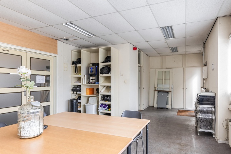 BedrijfsruimteaanKanaal Noord 143<br/> inApeldoorn